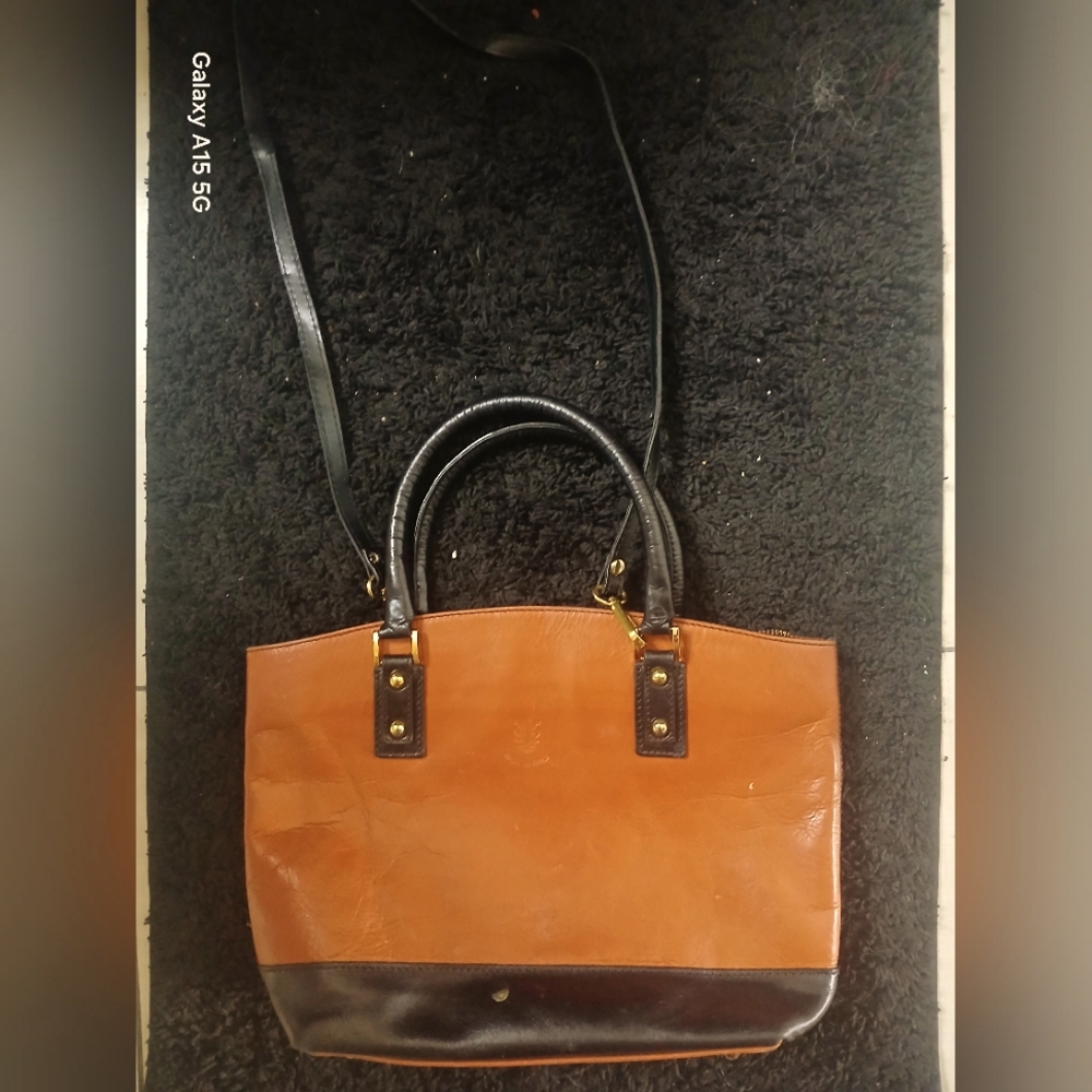 Vera Pelle Crossbody Purse